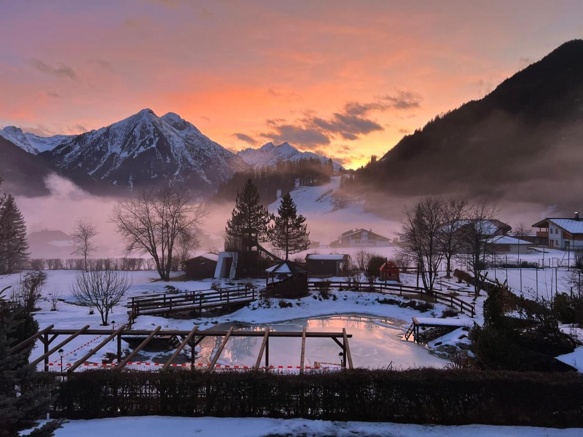 Hotel Panorama Elbigenalp Zewnętrze zdjęcie