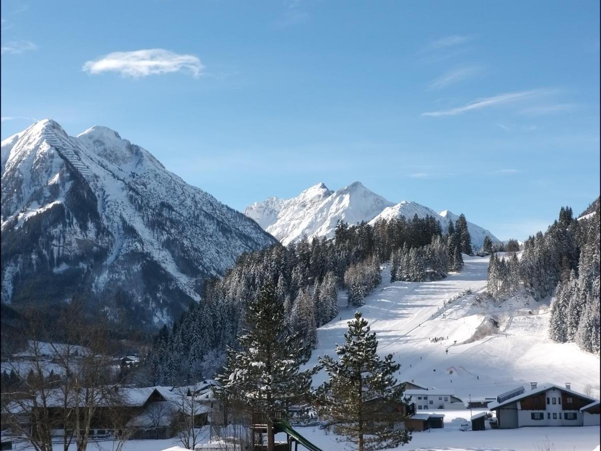 Hotel Panorama Elbigenalp Zewnętrze zdjęcie